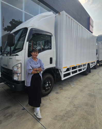 Kontak Isuzu Karawaci